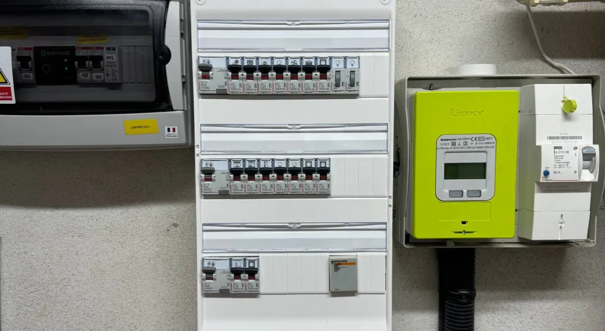 Tableau électrique après mise aux normes chez un particulier